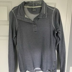 Live Outdoors blue and white stripe pullover size M 100% cotton